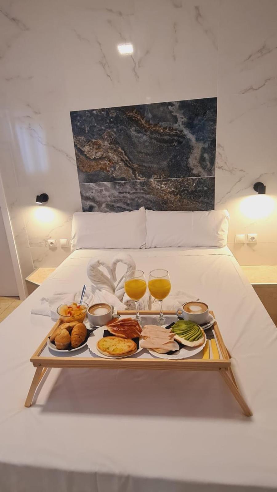 Hostal Avenida Andalucia - Solo Adultos Sevilla Buitenkant foto