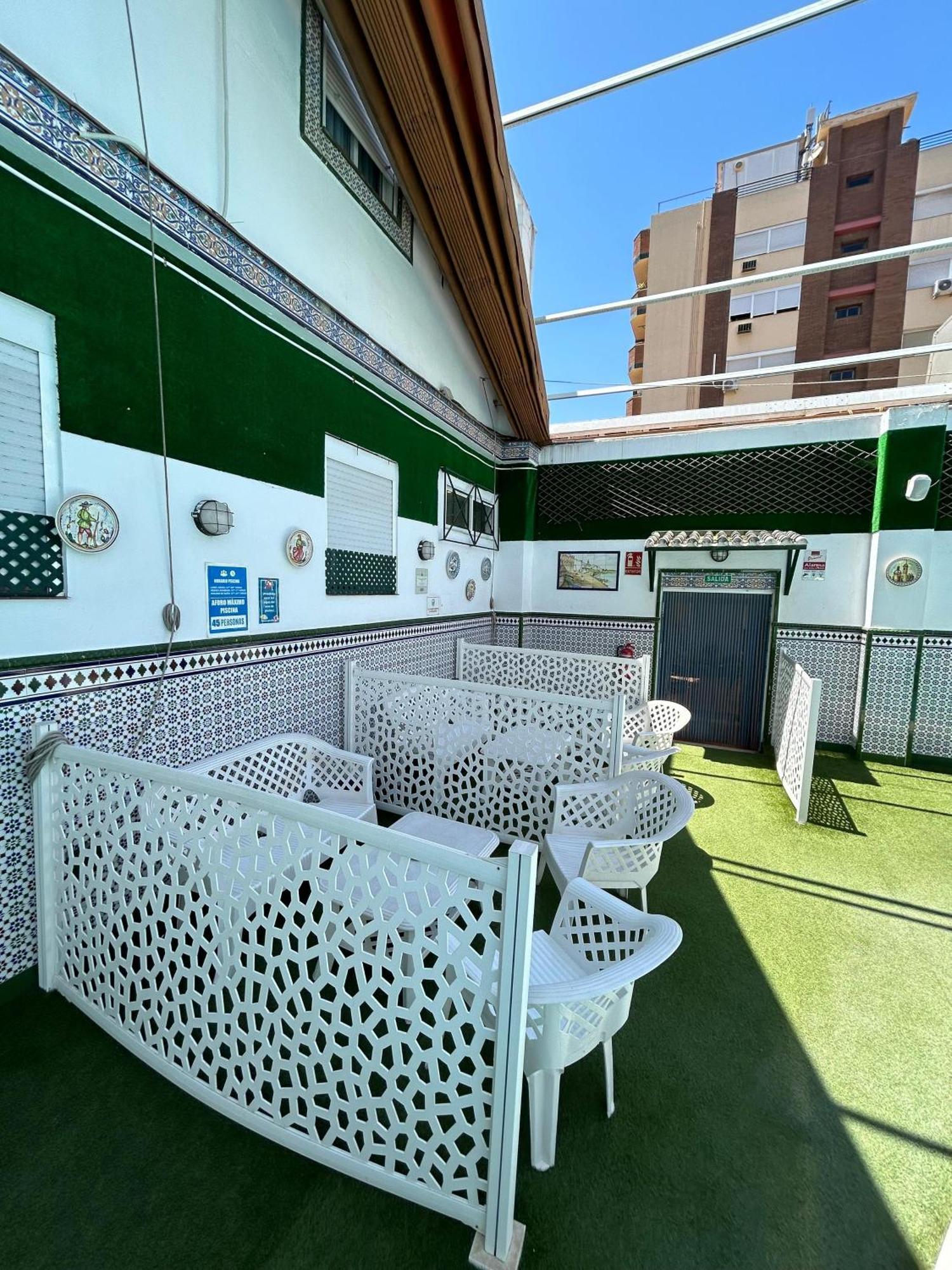 Hostal Avenida Andalucia - Solo Adultos Sevilla Buitenkant foto