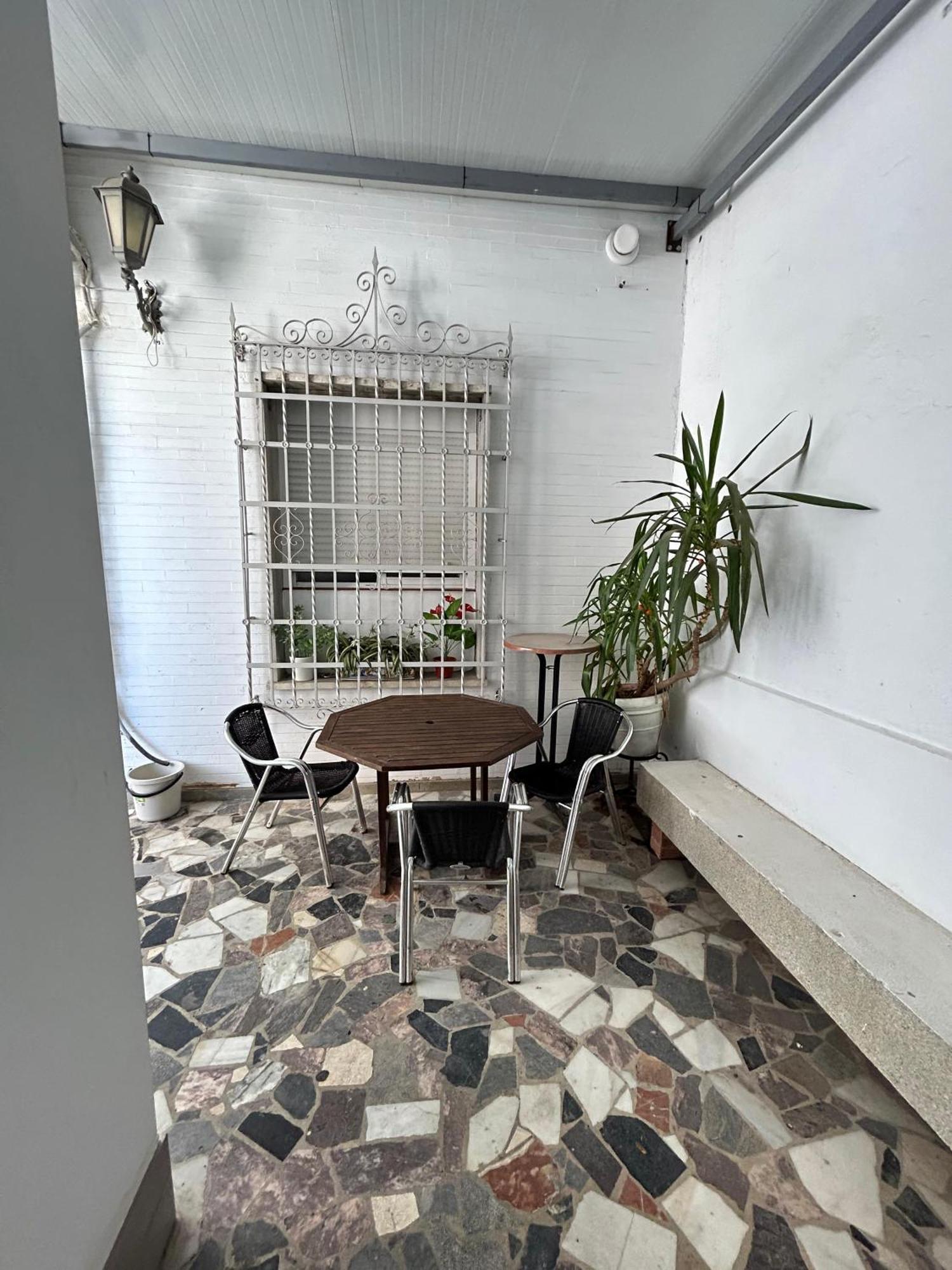 Hostal Avenida Andalucia - Solo Adultos Sevilla Buitenkant foto